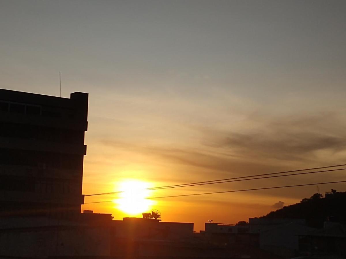 Apartamento aconchegante no centro de Cabo Frio Exterior foto