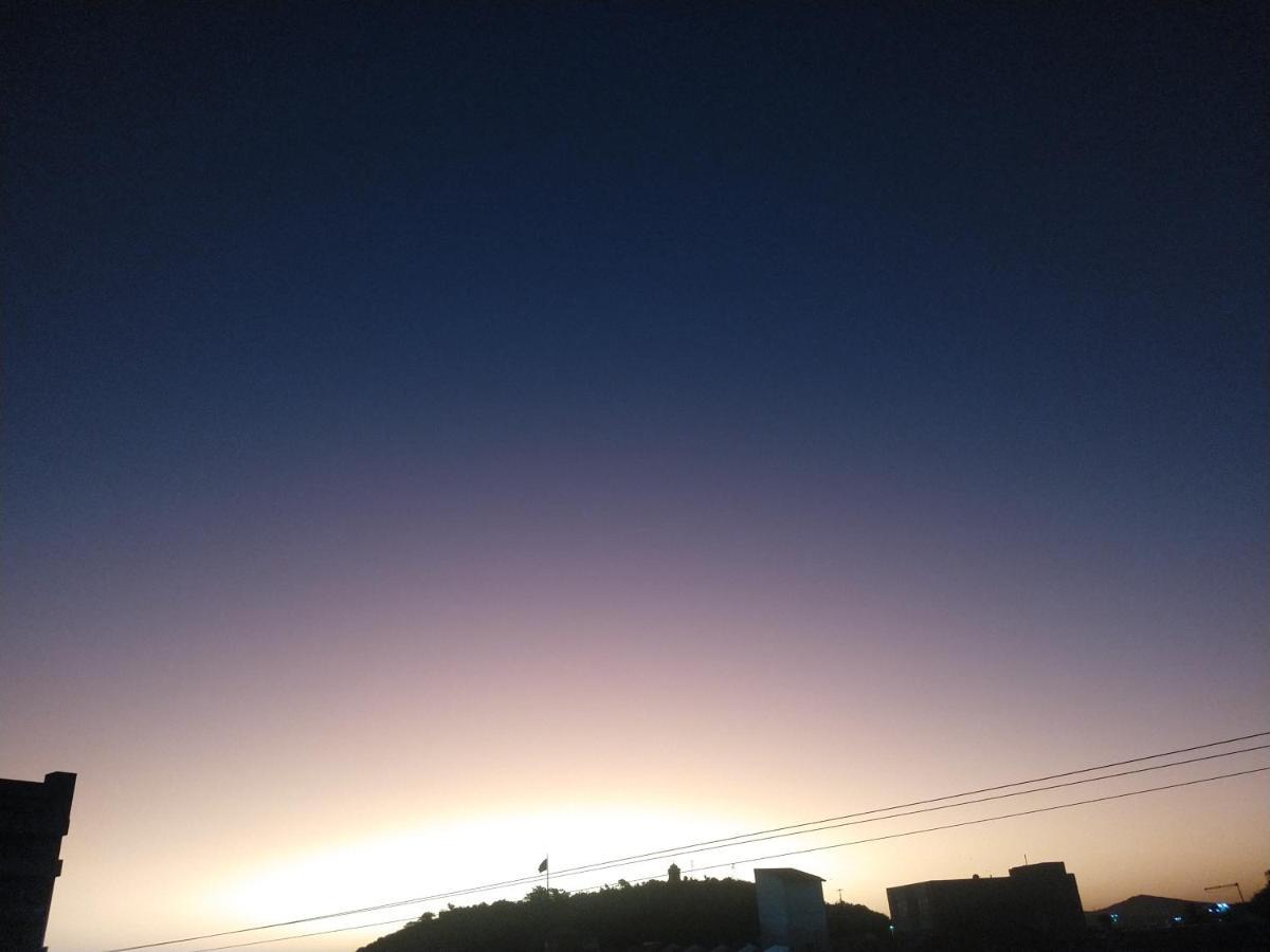 Apartamento aconchegante no centro de Cabo Frio Exterior foto