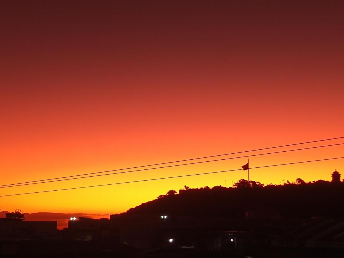 Apartamento aconchegante no centro de Cabo Frio Exterior foto