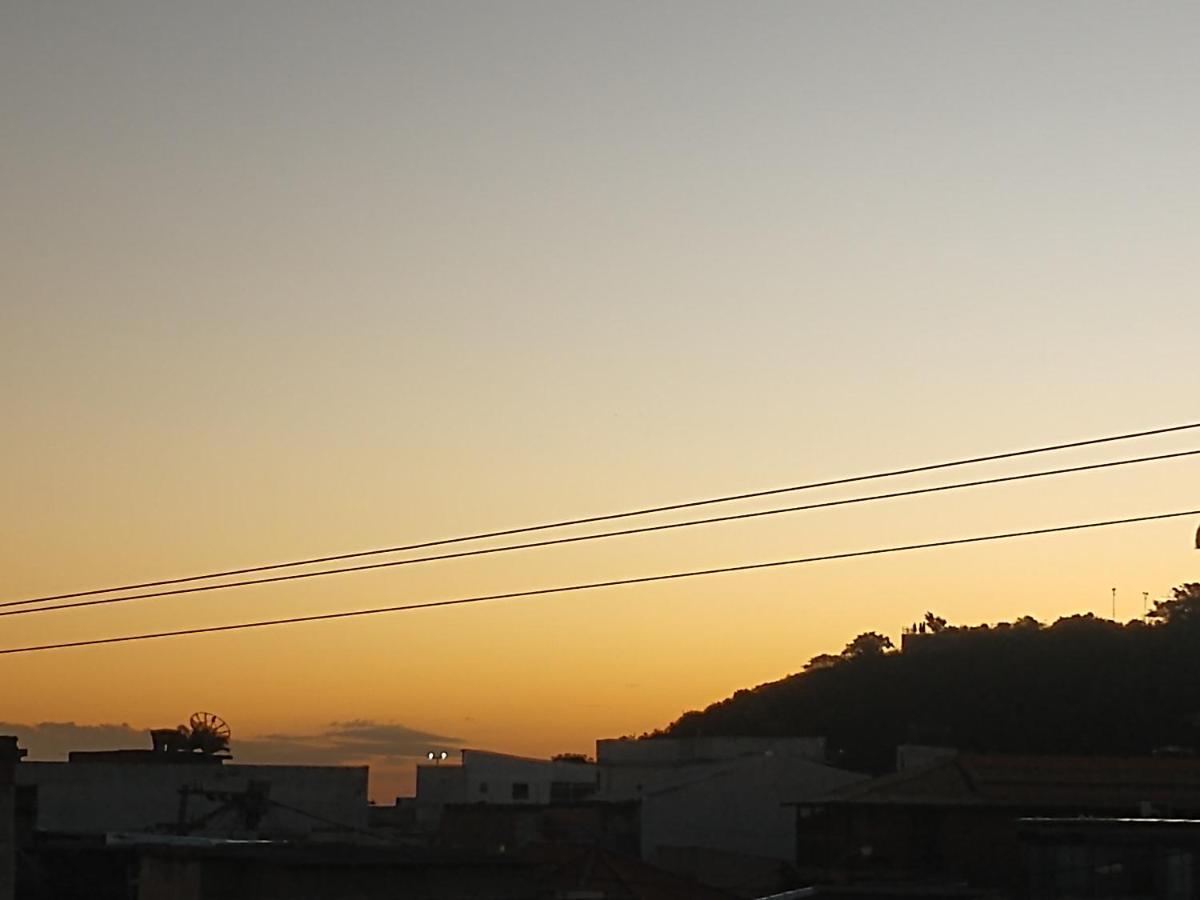 Apartamento aconchegante no centro de Cabo Frio Exterior foto